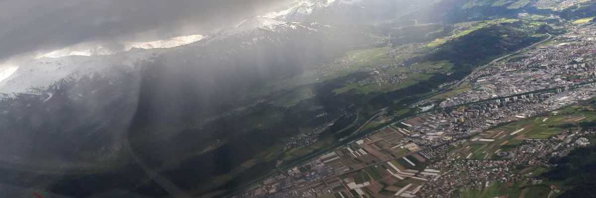 Flugwegposition um 15:17:54: Aufgenommen in der Nähe von Gemeinde Thaur, Thaur, Österreich in 2367 Meter